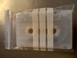 sealable clear bag, fits cassette Lined